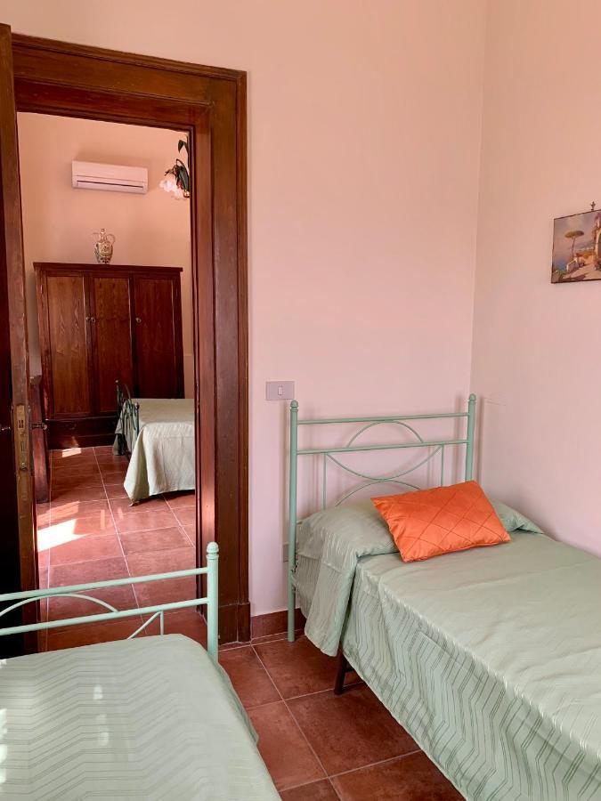 B&B Villa Vittoria Giardini Naxos Eksteriør billede