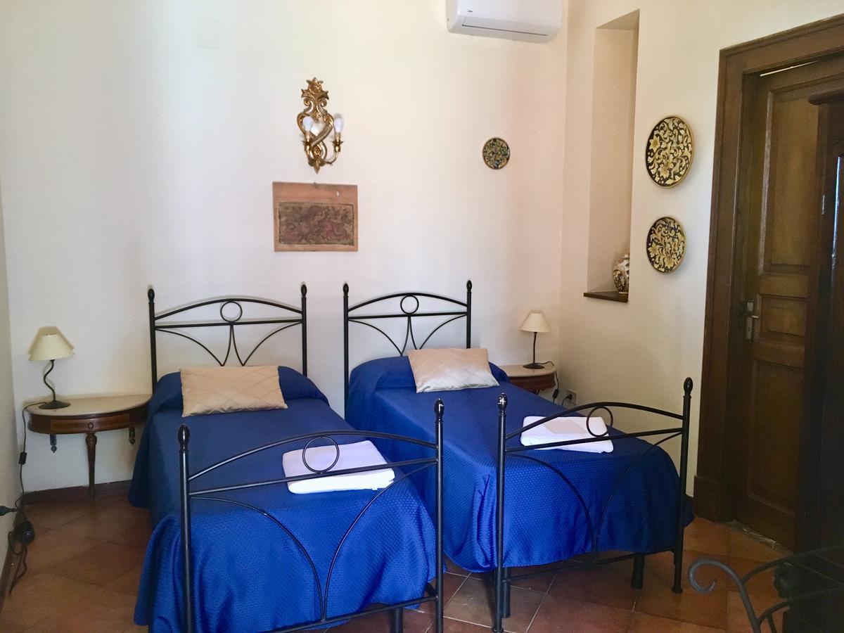 B&B Villa Vittoria Giardini Naxos Eksteriør billede