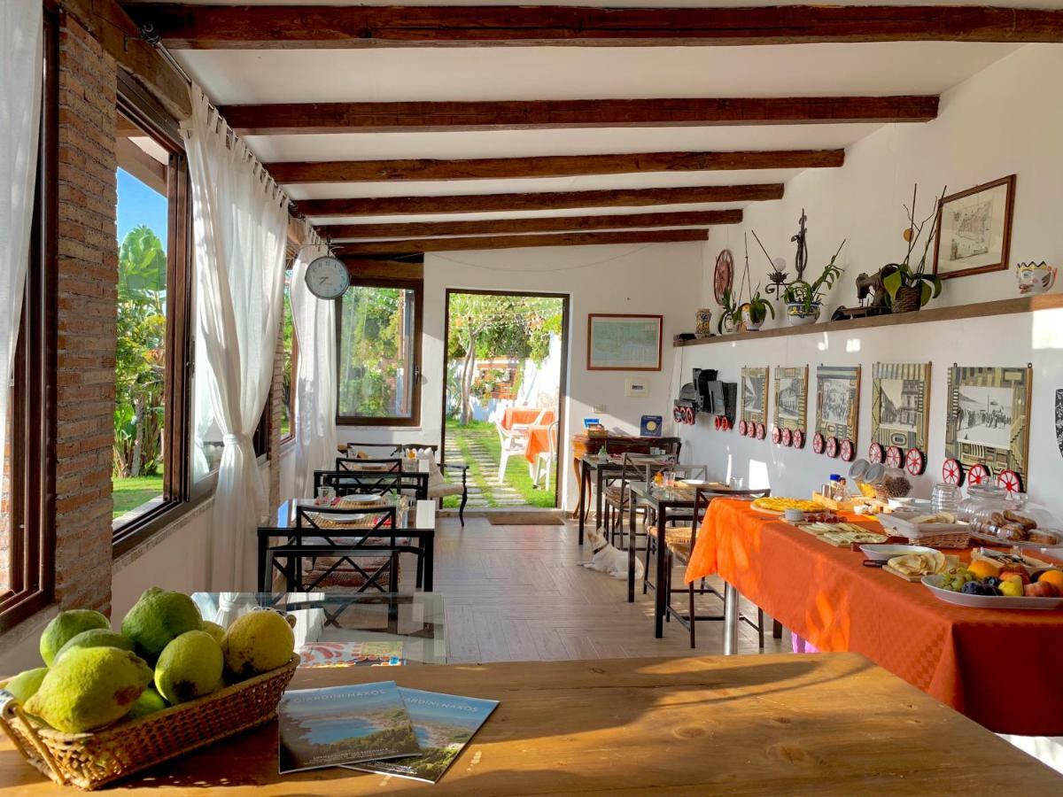 B&B Villa Vittoria Giardini Naxos Eksteriør billede